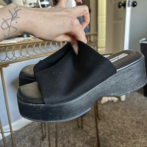 Steve Madden Black Platform Slides